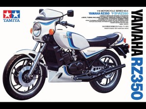 Tamiya 14004 - 1/12 Yamaha RZ250 81